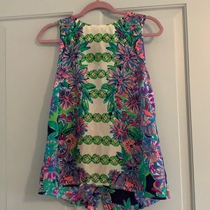 Lilly Pulitzer Iona shell, size medium.